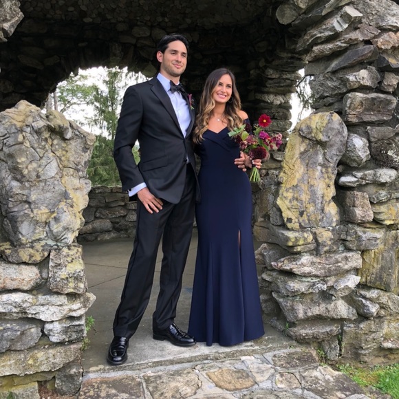 Aqua Off-The-Shoulder Gown - Navy, Size 2 - Picture 9 of 9